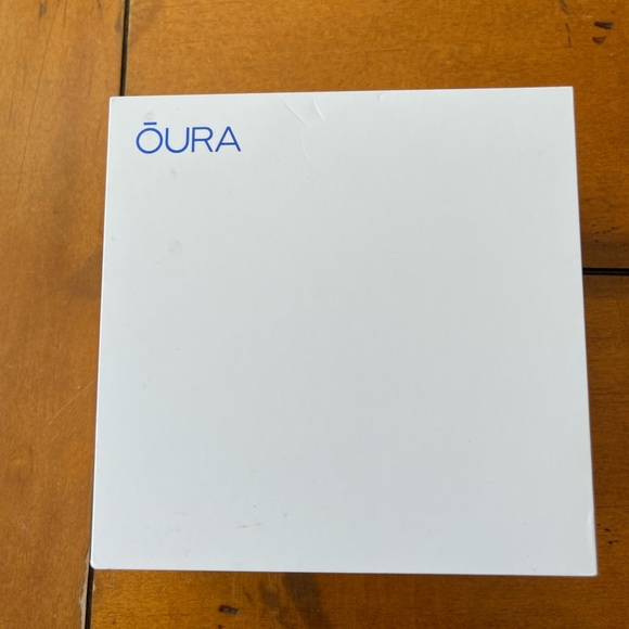 Oura ring Gen 3 silver size 7 used - Picture 4 of 9